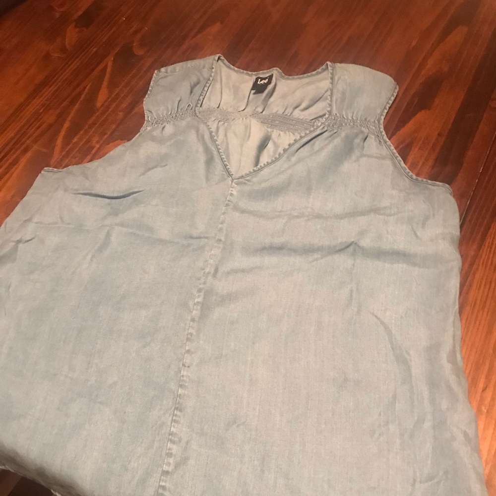 Women’s shirt